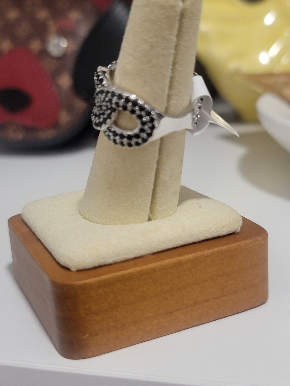 Moments To Remember Black Onyx Ring - Picture 5 of 6